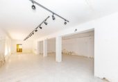 572m² commercial premises for sale in Puerto Serrano, Avenida de Cádiz photo