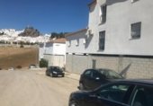 Local comercial en venta con 121m² en Olvera, Calle Carlos Cano foto