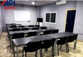 Local comercial en alquiler con 209m² en Linares foto