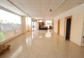 Local comercial en venta con 452m² en Torrevieja, Calle Antonio Machado foto