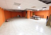 Local comercial en venta con 452m² en Torrevieja, Calle Antonio Machado foto