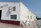 Local comercial en venta con 842m² en Carlet, Urbanización D'Ausias March foto