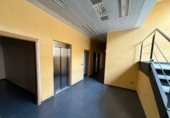 Nave Industrial en venta con 2197m² en Valencia, en la zona de Horno de Alcedo, Avenida Trabajadores foto