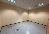 Nave Industrial en venta con 2197m² en Valencia, en la zona de Horno de Alcedo, Avenida Trabajadores foto