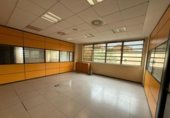 Nave Industrial en venta con 2197m² en Valencia, en la zona de Horno de Alcedo, Avenida Trabajadores foto