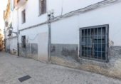 627m² building for sale in Granada, in the area of Albaicín, Calle Zenete photo