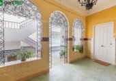 Edificio en venta con 627m² en Granada, en la zona de Sagrario, Calle Gran Vía de Colón foto
