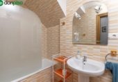 Edificio en venta con 627m² en Granada, en la zona de Sagrario, Calle Gran Vía de Colón foto