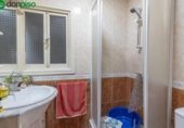 Edificio en venta con 627m² en Granada, en la zona de Sagrario, Calle Gran Vía de Colón foto