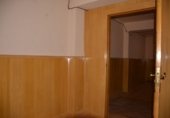 Local comercial en alquiler con 100m² en Elda foto