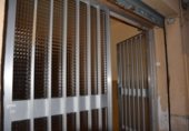 Local comercial en alquiler con 100m² en Elda foto