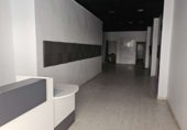 Local comercial en venta con 97m² en Torrevieja, Calle Joaquín Chapaprieta foto
