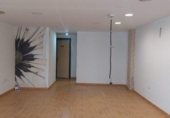 60m² commercial premises for sale in Cáceres, in the area of Margallo, Calle Martín Cerezo photo