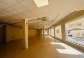 Local comercial en venta con 940m² en Sitges, Avinguda dels Garrofers foto