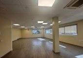 Local comercial en venta con 940m² en Sitges, Avinguda dels Garrofers foto