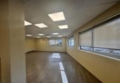 Local comercial en venta con 940m² en Sitges, Avinguda dels Garrofers foto