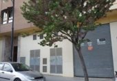 Local comercial en venta con 176m² en Onteniente, Calle Pintor Segrelles foto