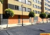 Local comercial en alquiler con 404m² en Palencia foto