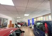 Local comercial en venta con 360m² en Badalona, en la zona de Coll i Pujol, Carrer d'Anselm Clavé foto