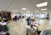 400m² office for sale in Brenes photo