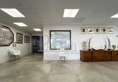 400m² office for sale in Brenes photo