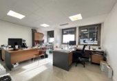 400m² office for sale in Brenes photo