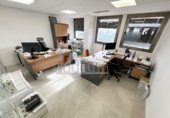 400m² office for sale in Brenes photo