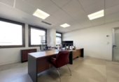 400m² office for sale in Brenes photo
