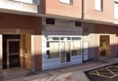 Local comercial en venta con 150m² en San Andrés del Rabanedo, Calle Azorin, 24-26 foto