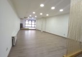 93m² office for rent in Madrid, in the area of Palace photo
