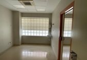 310m² commercial premises for sale in Guadalajara, Calle Cabañeros photo