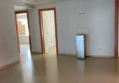 310m² commercial premises for sale in Guadalajara, Calle Cabañeros photo