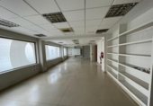 310m² commercial premises for sale in Guadalajara, Calle Cabañeros photo