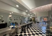 82m² salon de coiffure pour vente à A Coruña, photo