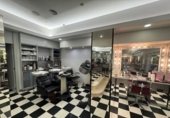 82m² salon de coiffure pour vente à A Coruña, photo