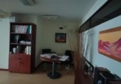 450m² commercial premises for sale in Gijón, in the area of Laviada, Calle Avilés photo