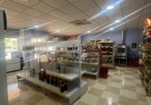 115m² locaux commerciaux pour vente à Cáceres, dans le quartier de Montosel, Calle Cerro del Royo photo