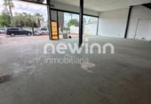 670m² warehouse for sale in Palma del Río, Plaza Laguna Mendoza photo