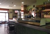 Local comercial en venta con 115m² en Figueras, Carrer Ramon i Cajal foto