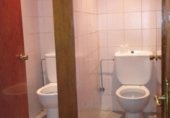 Local comercial en venta con 115m² en Figueras, Carrer Ramon i Cajal foto