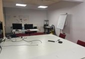 Oficinas en venta con 320m² en Madrid, en la zona de Ventas, Avenida de Daroca foto