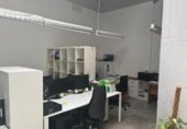 Oficinas en venta con 320m² en Madrid, en la zona de Ventas, Avenida de Daroca foto