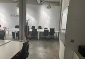 Oficinas en venta con 320m² en Madrid, en la zona de Ventas, Avenida de Daroca foto