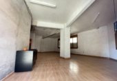 Local comercial en venta con 280m² en Vilanova del Camí, Carrer Ferran Núñez foto