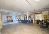 Local comercial en venta con 205m² en Barcelona, en la zona de la Sagrera, Carrer Gran de la Sagrera foto