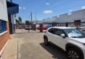 Nave Industrial en venta con 330m² en Sevilla, en la zona de Polígono Sur, Carretera Su Eminencia foto