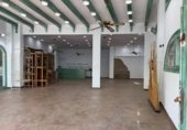 Local comercial en alquiler con 160m² en Roses, Carrer Francesc Macià foto