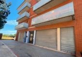 104m² commercial premises for sale in el Vendrell, Carrer de Josep Irla i Bosch photo