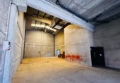775m² warehouse industrial for sale in Llorenç del Penedès, Camí de la Plana photo