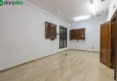 Oficines
en venda
amb 500m² a Granada, a la zona de La Manigua, Calle Ángel Ganivet foto
